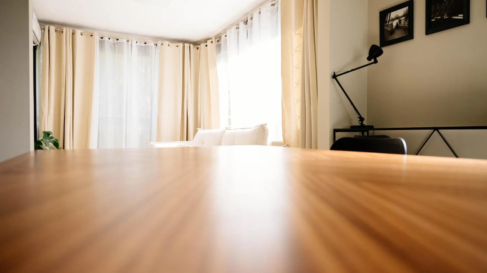 Votre Oasis De Tranquillite Proche De La Ville T2 Entierement Renove Et Equipe Secteur Centre Fort-de-France Appartement